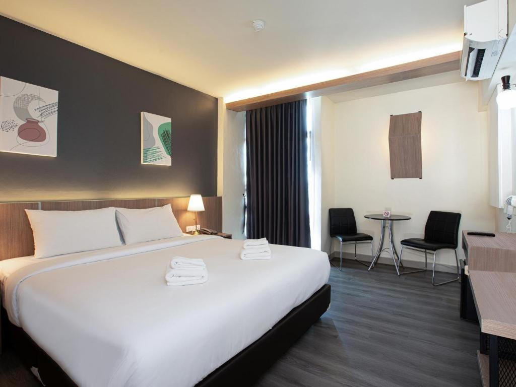 B2 Mae Sot Boutique & Budget Hotel Esterno foto