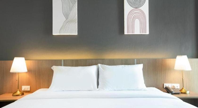 B2 Mae Sot Boutique & Budget Hotel Esterno foto